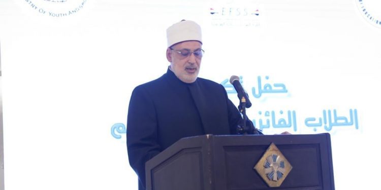 وكيل الأزهر يشارك في تكريم الطلاب الفائزين ببطولة العالم للناشئين بصربيا