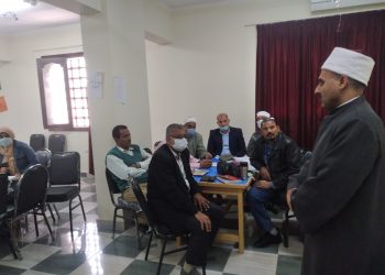 رئيس البحر الأحمر الأزهرية يتابع فعاليات تدريب معلمى اللغة العربية بديوان عام المنطقة