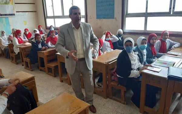 ضربوا بعض بالطوب.. خناقة طلاب مدرسة حكومي وآخرى رسمية بامتحانات الإعدادية بالجيزة