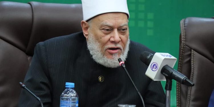 علي جمعة : الشريعة الإسلامية دعت إلى التنمية والاستدامة والأمة التي تحافظ على وقتها تكون آخذة بنصيب من الجدية