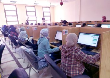 بدء اختبارات الميدتيرم إلكترونياً لكليات القطاع الطبي بجامعة المنيا