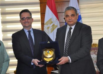 رئيس جامعة كفرالشيخ يستقبل المستشار الثقافى الإسباني