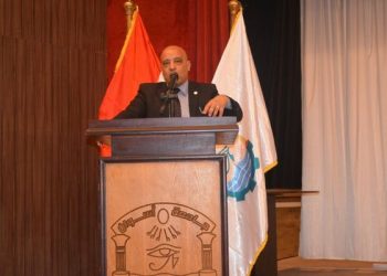 تخريج أول دفعة من البرنامج التدريبى لقادة المستقبل بجامعة أسوان