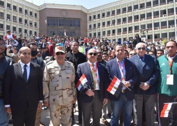 جامعة أسيوط تنظم مسيرة تحت شعار “الشعوب ضد التطرف والإرهاب”