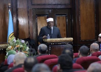 وكيل الأزهر الأسبق: الإمام الأكبر أدخل التكنولوجيا الحديثة في العملية التعليمية والمؤسسية لمواكبة العصر