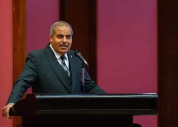 رئيس جامعة الأزهر يحذر الشباب من حروب الجيل الخامس التي تنشر الإشاعات والاكاذيب لهدم الامم