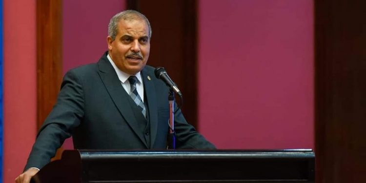 رئيس جامعة الأزهر يحذر الشباب من حروب الجيل الخامس التي تنشر الإشاعات والاكاذيب لهدم الامم