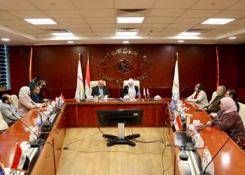 بروتوكول تعاون بين معهد بحوث الإلكترونيات والكندي العالي لتكنولوجيا الهندسة