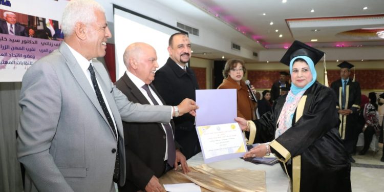 "المعلمين" تنظم حفل تخريج دفعة برنامج تأهيل القيادات الشبابية