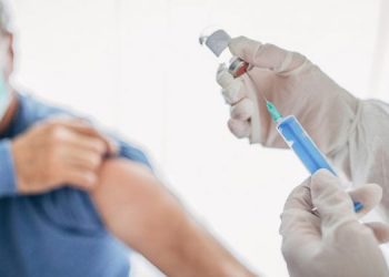 رئيس مركز البحوث الطبية يكشف مراحل إنتاج لقاح فيروس كورونا