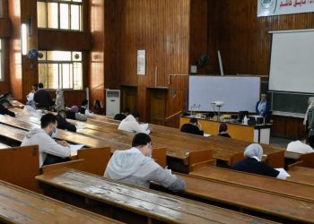 التعليم العالي: انتهاء اختبارات تحديد المستوى لطلاب كلية الصيدلة العائدين من أوكرانيا