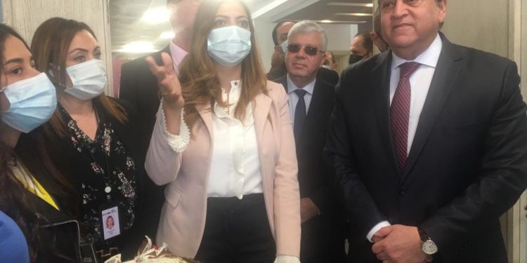 بدء جولة وزير التعليم العالي في جامعة هيرتفوردشاير