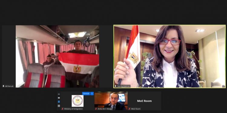 الطلاب العائدون من أوكرانيا.. توجيه مهم للتسجيل بالاستمارة الموحدة لإنقاذ مستقبلهم الدراسي