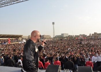 بحضور اكثر من 45 الف طالب.. انطلاق حفل العسيلى وعليش ولوكا بجامعة حلوان