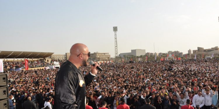 بحضور اكثر من 45 الف طالب.. انطلاق حفل العسيلى وعليش ولوكا بجامعة حلوان