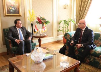 وزير التعليم العالي يستقبل سفير جورجيا بالقاهرة لبحث التعاون العلمي بين البلدين