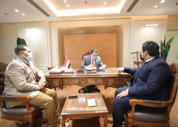 وزير التعليم العالي يُباشر عمله من مقر الوزارة بالعاصمة الإدارية الجديدة