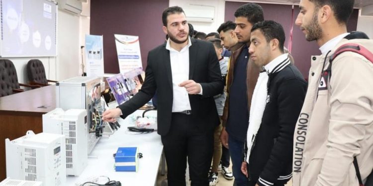 جامعة الدلتا التكنولوجية تبحث التعاون مع عدد من المستثمرين