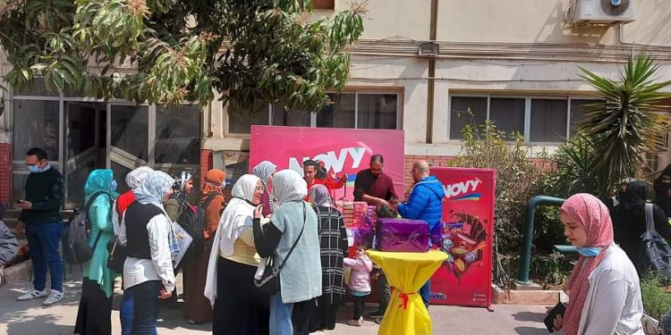  فنون تطبيقية جامعة حلوان تنظم مبادرة حلويات الزمن الجميل