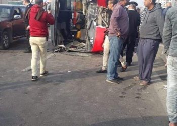 إنقلاب أتوبيس وإصابة طلاب مدرسة خاصة بالنزهة