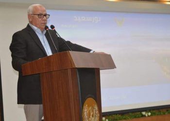 رسالة محافظ بورسعيد للمعلمين وأولياء الأمور