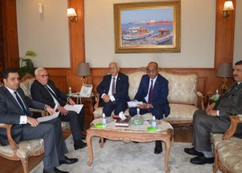 «حجازي» يتابع إجراءات عقد امتحانات الترم الثاني ببورسعيد