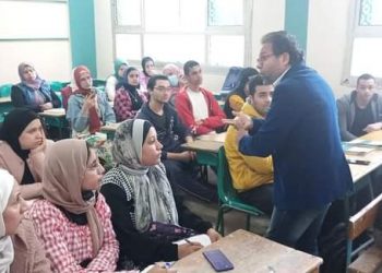 ١٦١٥٠ طالبًا يشاركون في القوافل التعليمية بقري حياة كريمة