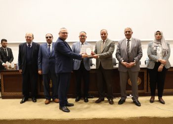 صديق يشيد بجهود نادي ريادة الأعمال بجامعة الأزهر وتعاونه مع أكاديمية البحث العلمي