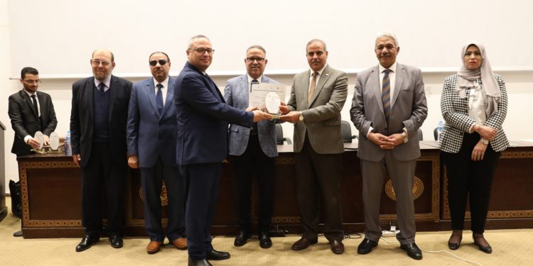 صديق يشيد بجهود نادي ريادة الأعمال بجامعة الأزهر وتعاونه مع أكاديمية البحث العلمي