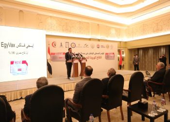تفاصيل بدء التجارب السريرية  للقاح المصري ” إيجي فاكس”.. عبدالغفار: امتلاك القدرة على تصنيع اللقاحات «ملف أمن قومي».. والفكرة بدأت من الرئيس السيسي