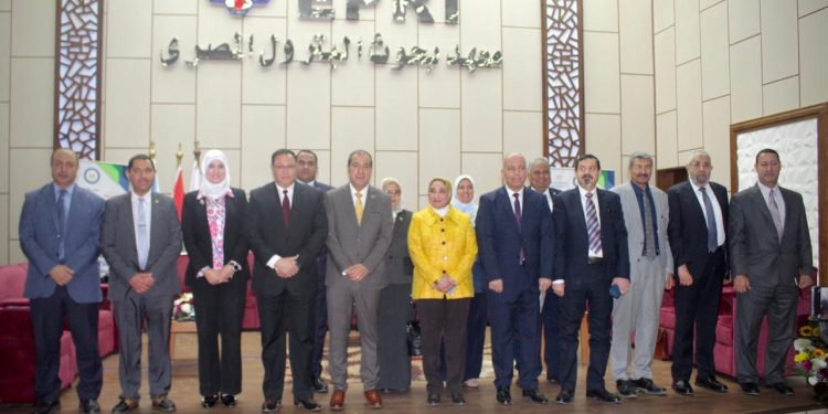 التعليم العالي.. تنظيم ورشة عمل مشتركة بين "بحوث البترول" ومدينة الأبحاث العلمية"