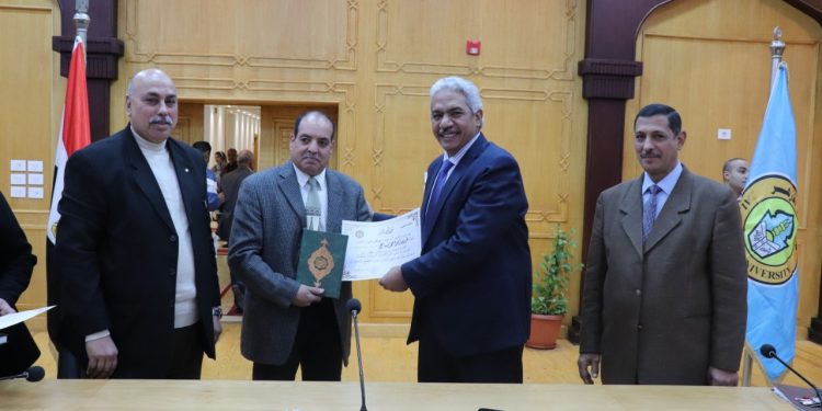 جامعة الأزهر تكرِّم أبناءَها في احتفالية "يوم الوفاء"