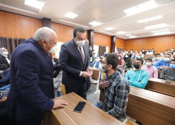 وزير التعليم العالي ومحافظ الوادي الجديد يفتتحان منشآت جديدة بجامعة الوادي الجديد