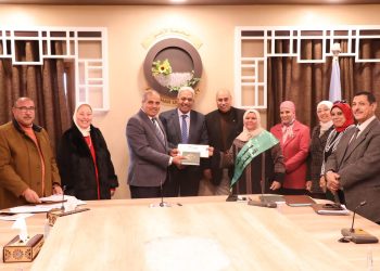 رئيس جامعة الأزهر يكرم الأمهات المثاليات خلال احتفالية يوم الوفاء