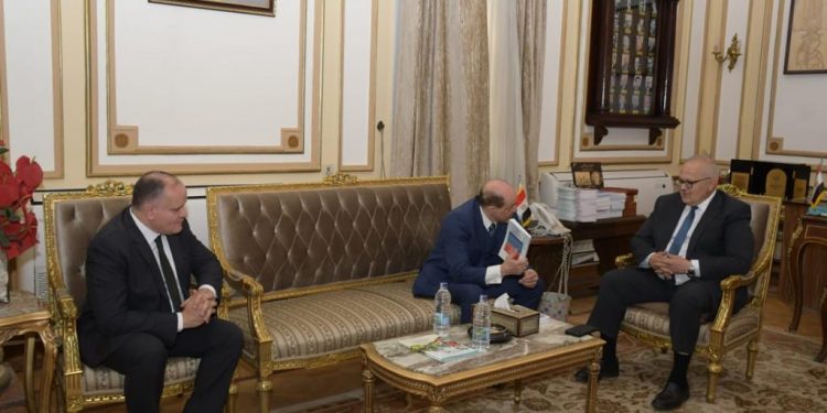 الخشت يستقبل نائب رئيس جامعة وست فرجينيا الأمريكية