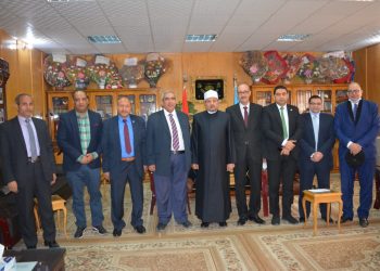 نائب رئيس جامعة الأزهر يستقبل فريق مراجعة هيئة ضمان الجودة والاعتماد التابعة لمجلس الوزراء