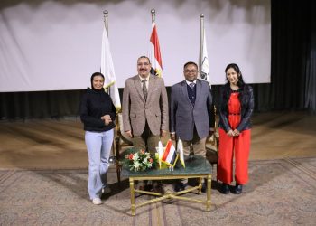 استكمال برنامج قادة الجمهورية الجديدة بمحاضرة عن القيادة الإيجابية 