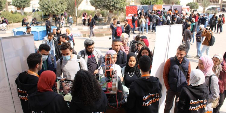 طلاب Robotics بهندسة جامعة حلوان يعرضون مشاريع متميزة وإبداعية