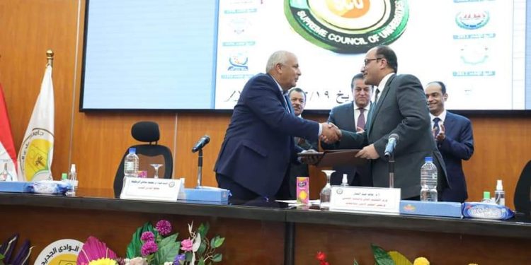 الأعلى للجامعات: التنسيق بين المستشفيات الجامعية ونظيرتها بالصحة من أجل المواطن