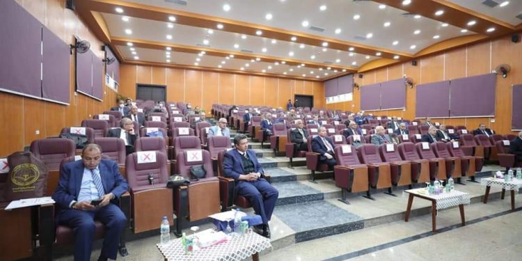 تأمين أعضاء هيئة التدريس وحقوقهم الفكرية على طاولة الأعلى للجامعات