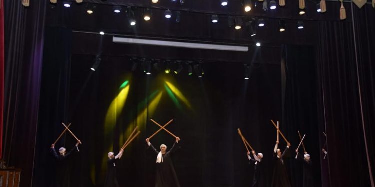 حفل فني واستعراضي بجامعة القاهرة لفرقة رضا وفريق أنغام الشباب