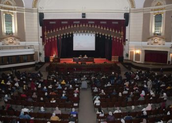 ندوة كبرى بجامعة القاهرة حول دور الجامعات في إنجاح قمة شرم الشيخ حول تغيرات المناخ