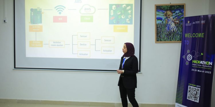 «هاكاثون بنها» يواصل فعالياته بمشاركة فرق طلابية من 25 جامعة