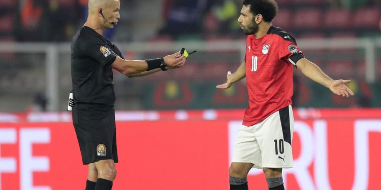 على رأسهم صلاح و5 محترفين بتركيا .. كيروش يعلن قائمة المحترفين لمواجهتي السنغال