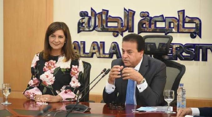 الطلاب العائدين من أوكرانيا.. خريطة الأماكن الشاغرة وآليات التقديم