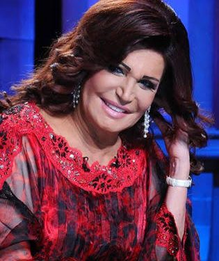 الحالة الصحية للفنانة نجوى فؤاد وحقيقة دخولها العناية المركزة