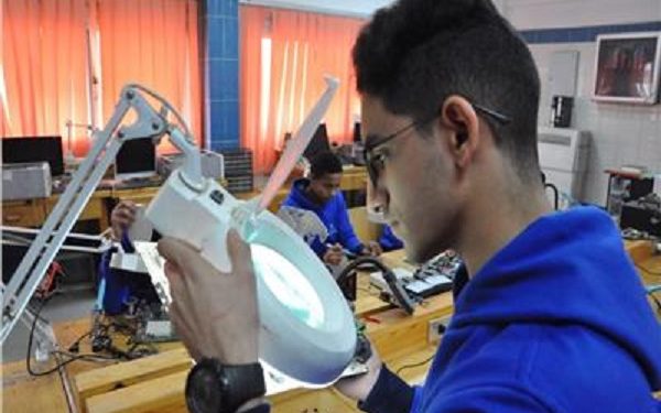 مركزمعلومات الوزراء: مدراس التعليم الفنى زادت بنسبة 9% و لدينا 2,2 مليون طالب و135 الف مدرس