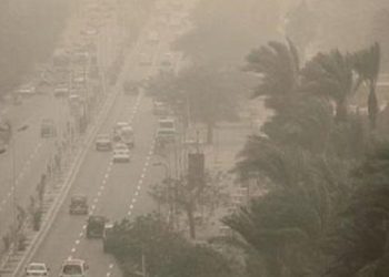 «اللهم إنا نسألك خيرها».. دعاء الرياح والغبار