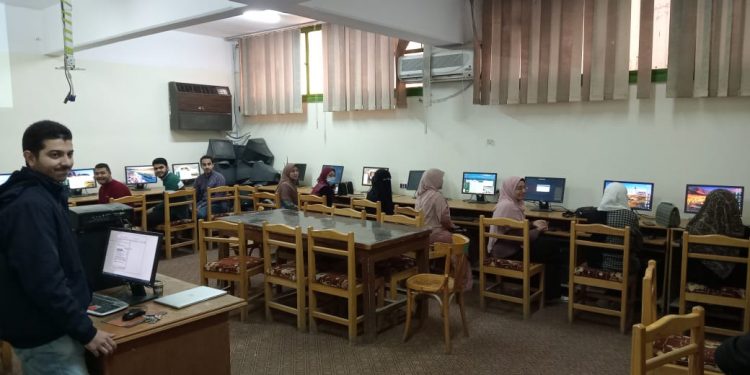 دورات مجانية في التحول الرقمي للمتفوقين بـ«علوم سوهاج»