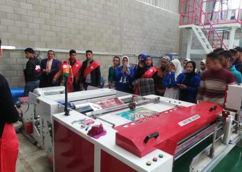 “طلاب من أجل مصر بجامعة سوهاج” تنظم زيارة ميدانية إلى المنطقة الصناعية